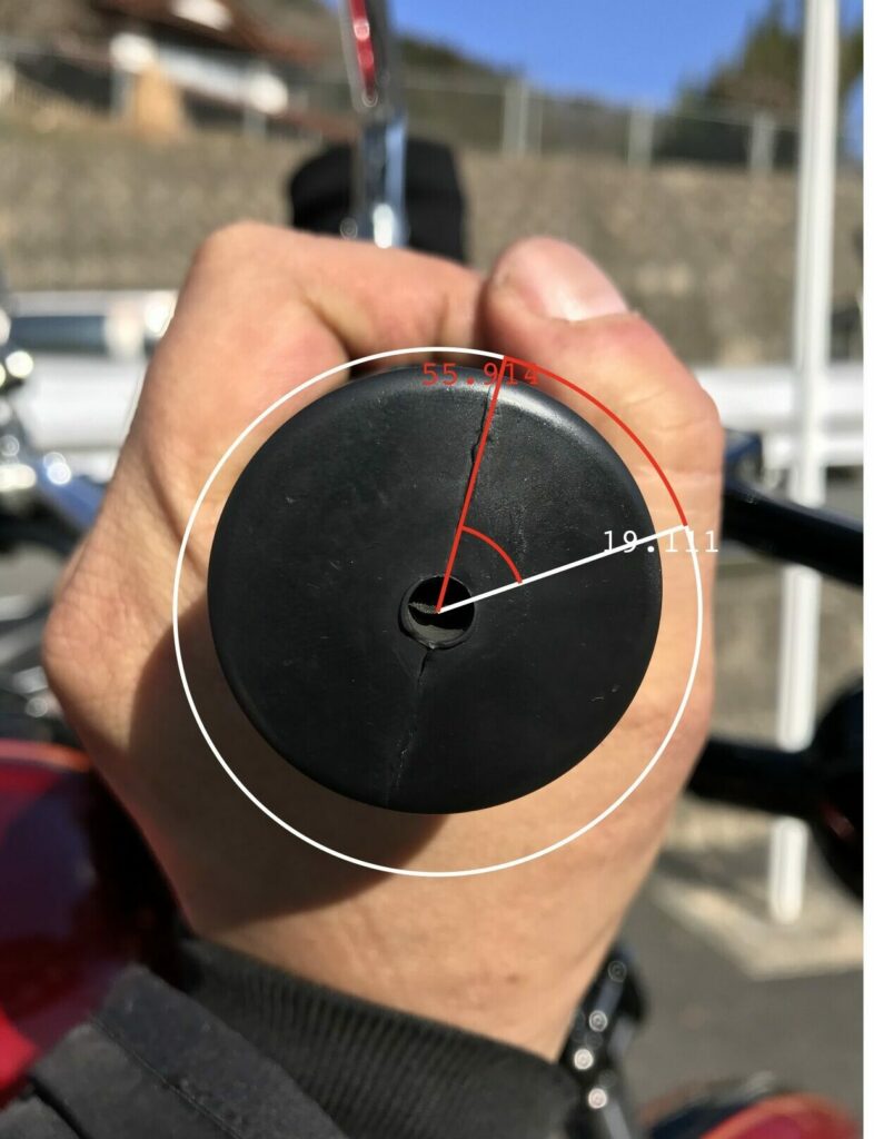 スロットル開度
