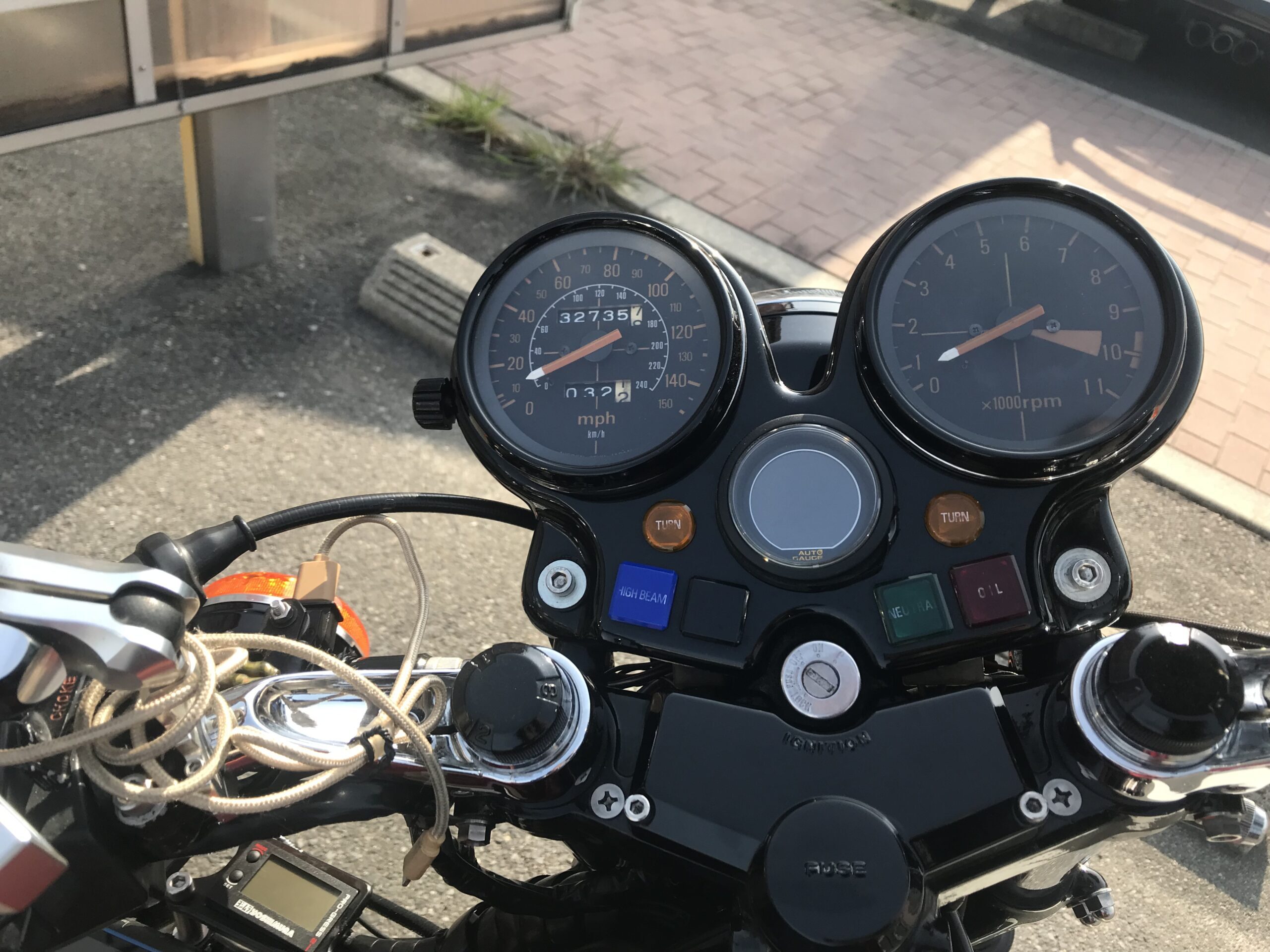 ヨシムラテンプメータープログレス2油温計の外気温を測定 | CBX1000-ららら