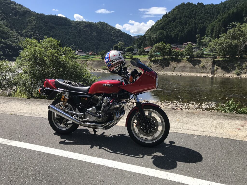 CBX1000