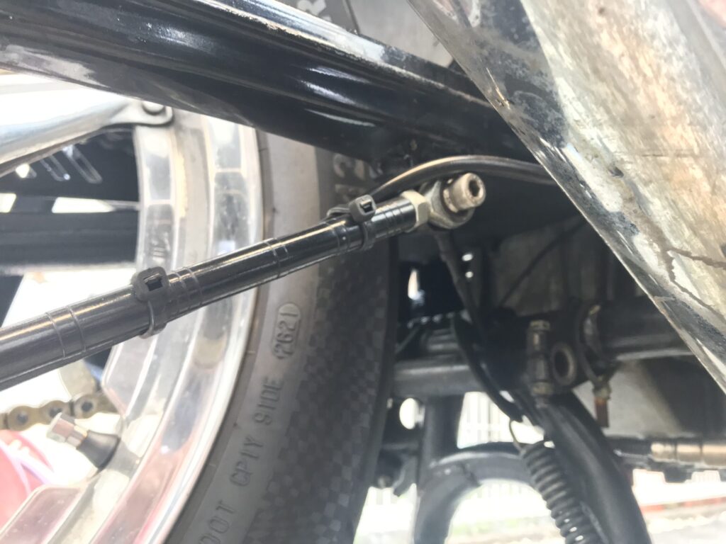 CBX1000トルクロッド