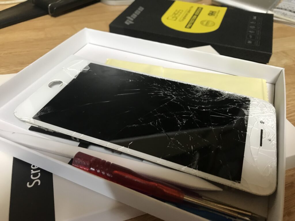 スマホ液晶破損