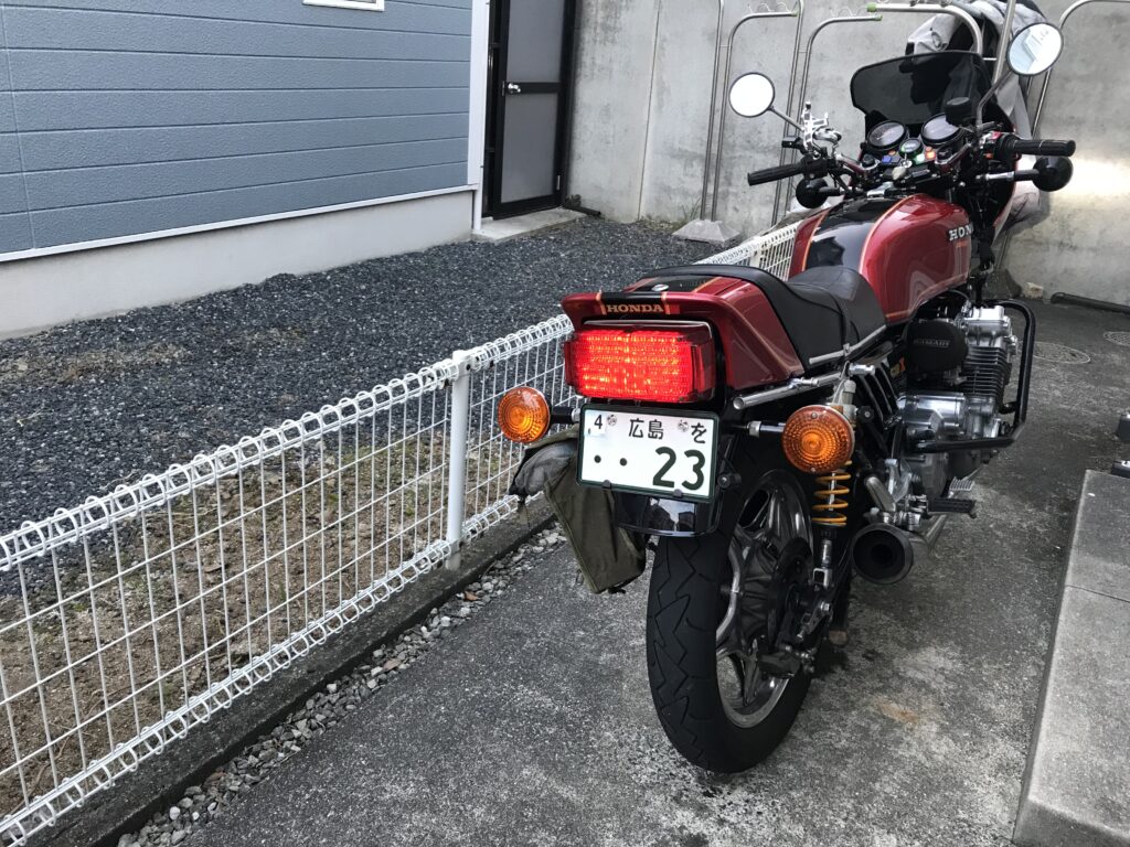 CBX1000-リヤランプオン