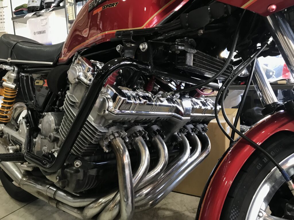 CBX1000-エンジン