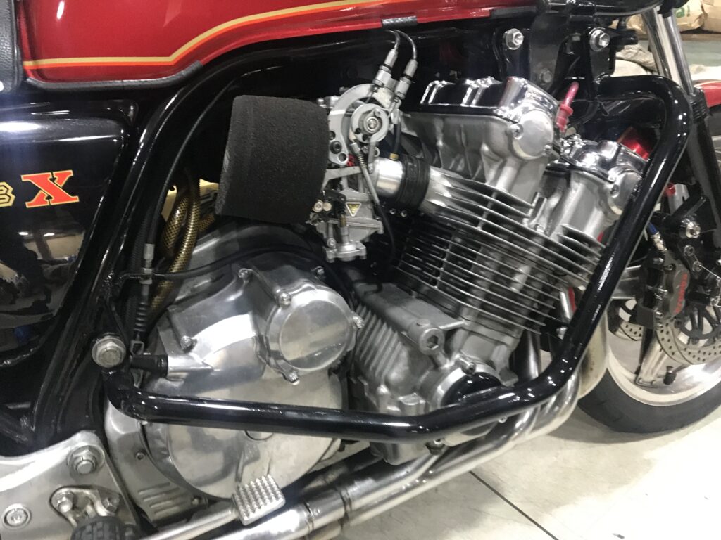 CBX1000