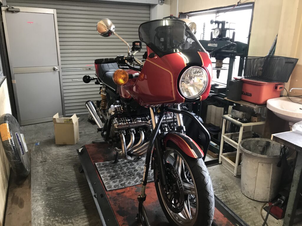 CBX1000-フロントスタンド