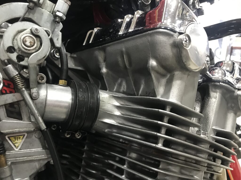 CBX1000-エンジン