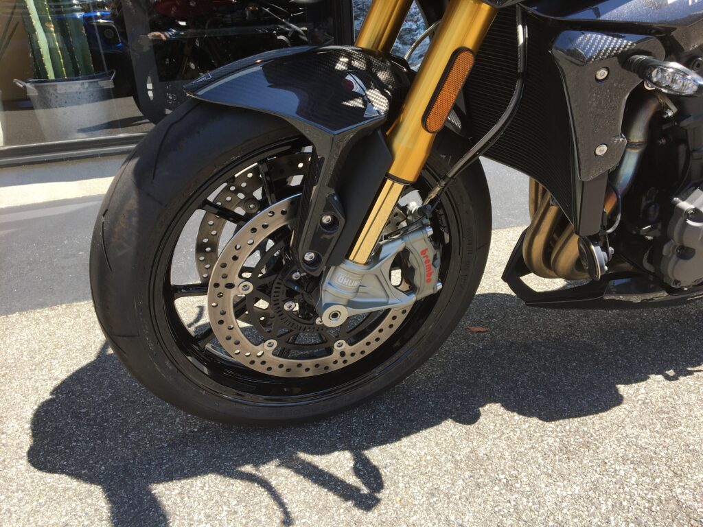 スピードトリプル1200RR