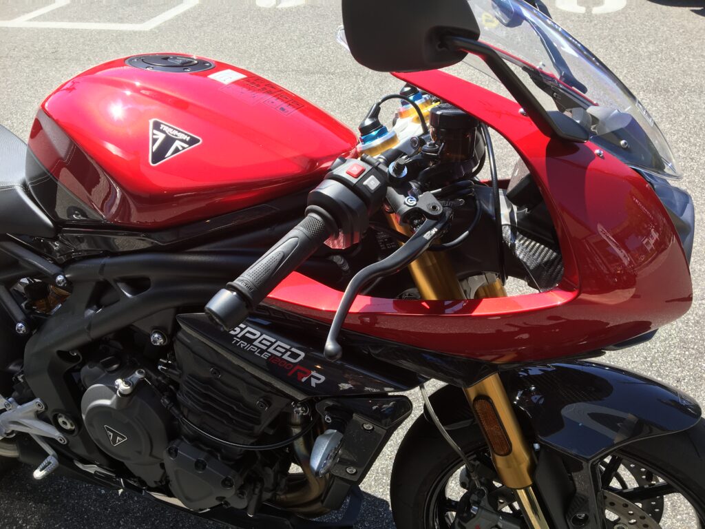 スピードトリプル1200RR
