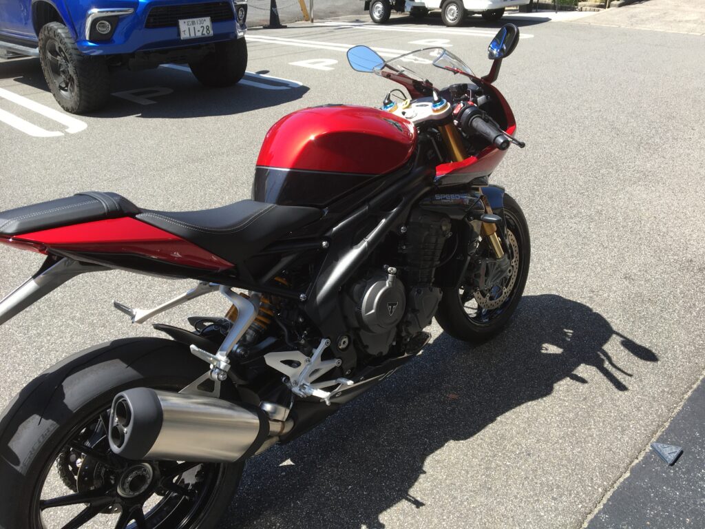 スピードトリプル1200RR