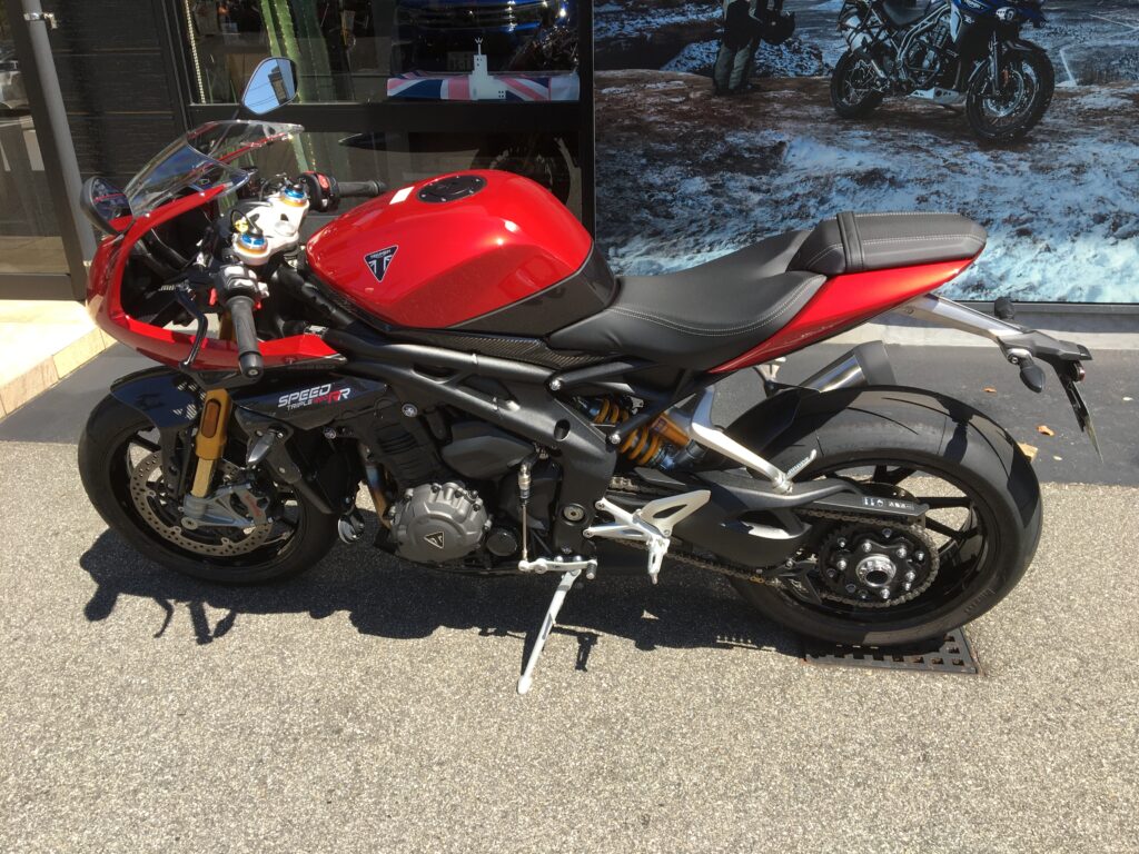 スピードトリプル1200RR