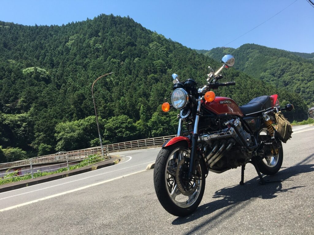 CBX1000