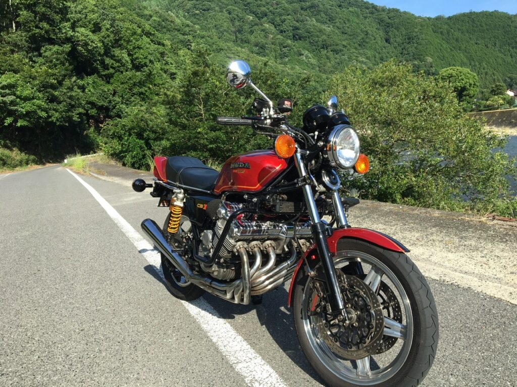 CBX1000