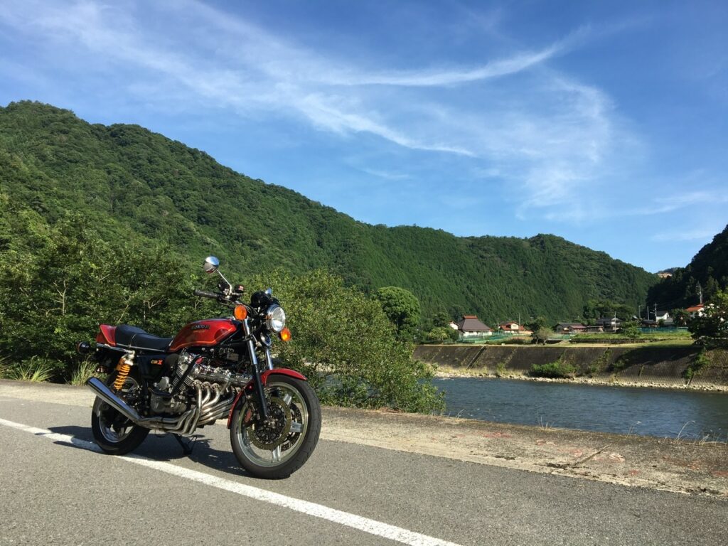 CBX1000-広島県広島市安佐北区勝木-旧安芸亀山駅付近