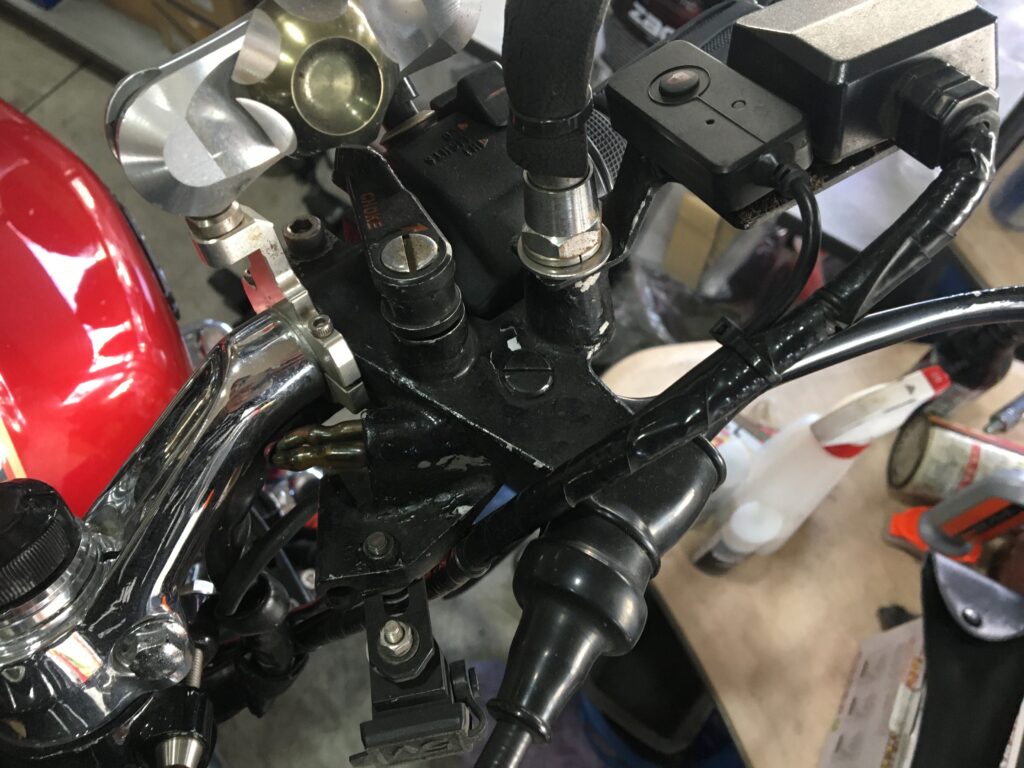 CBX1000クラッチホルダー交換