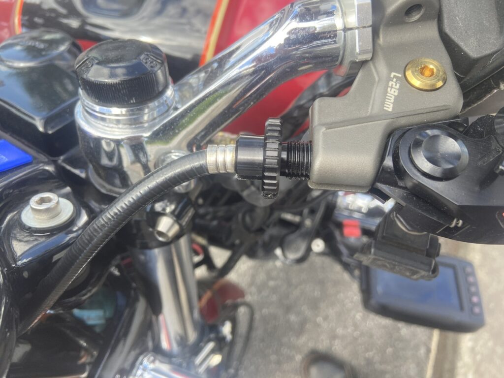 CBX1000クラッチワイヤー調整