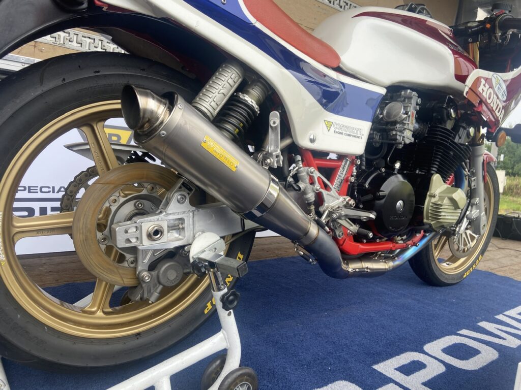 CB1100R