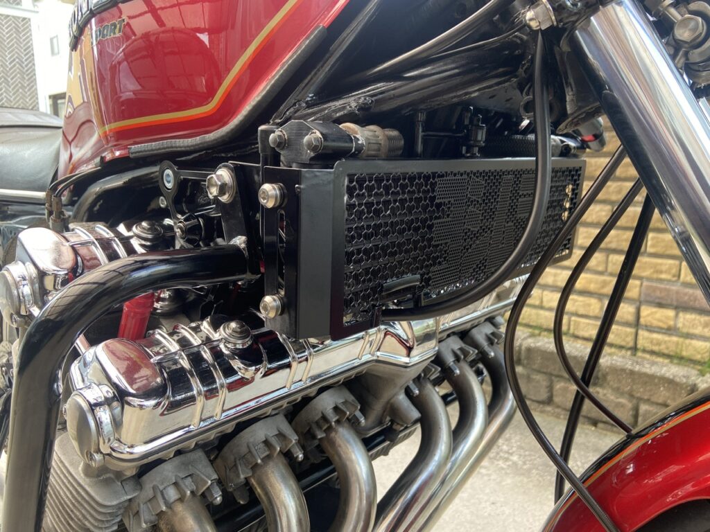 CBX1000-オイルクーラー交換